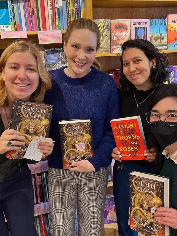 Sarah J. Maas at a book signing.