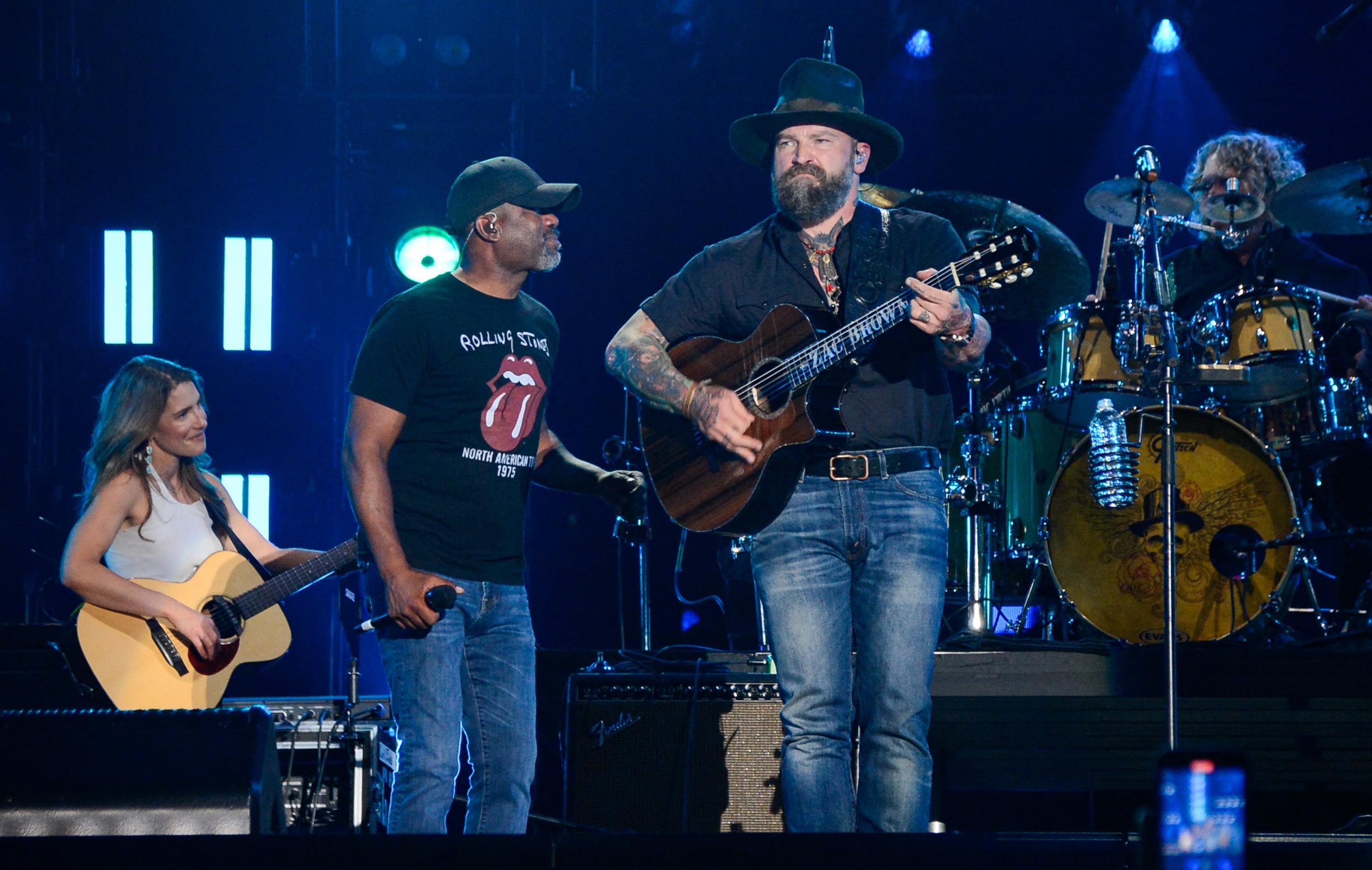 zac-brown-performinf