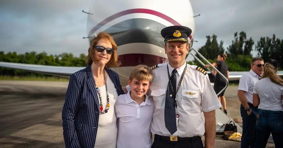 Hamish Harding, Linda Harding, and son Giles