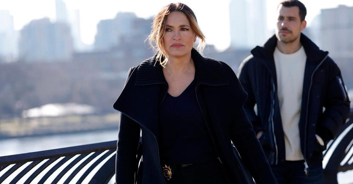 Mariska Hargitay as Captain Olivia Benson and Octavio Pisano as Detective Joe Velasco in 'Law & Order: SVU'