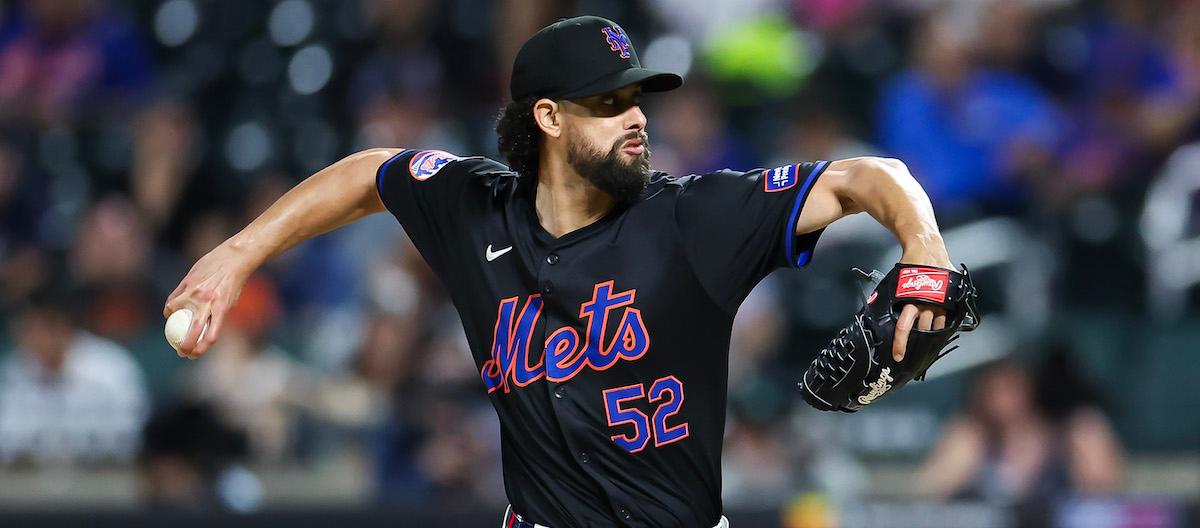 Jorge López #52 of the New York Mets pitches against the San Francisco Giants during the ninth inning at Citi Field on May 24, 2024 