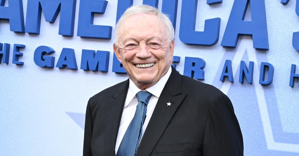 🔥 Cowboys Chaos: Coach Rages Over Tyler Booker, Jerry Jones Calls Team ‘America’s Never-Ending Show’
