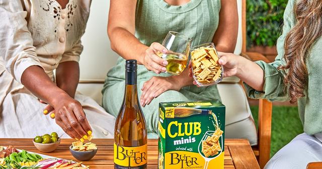Club x Butter Chardonnay Minis crackers