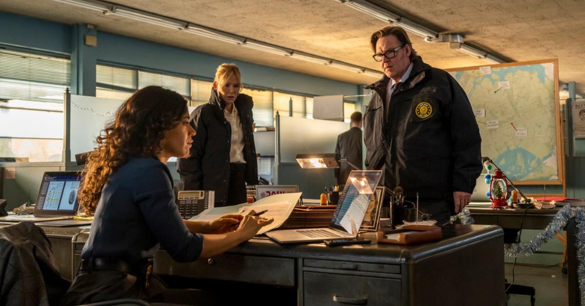 Cyndee Rivera as Detective Mia Ruz, Kelli Giddish as Detective Amanda Rollins, Donal Logue as Captain Declan Murphy