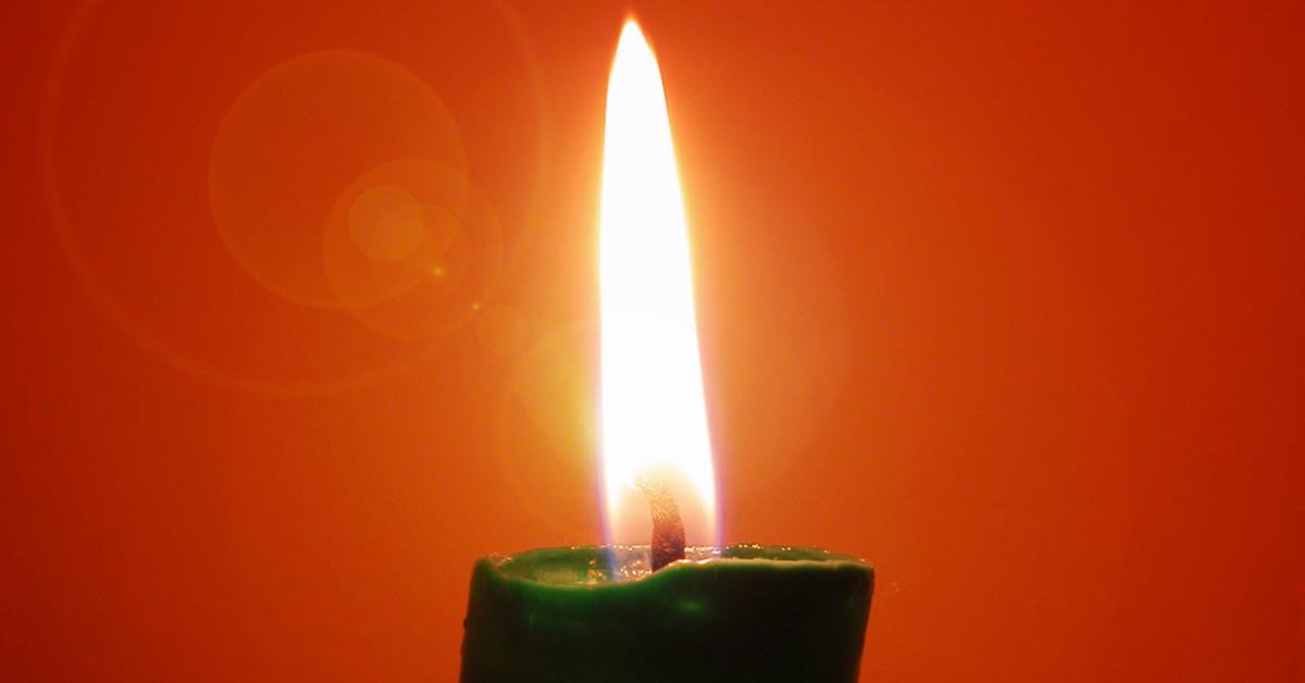 Candle Relight Hack TikTok Users Marvel at Trick