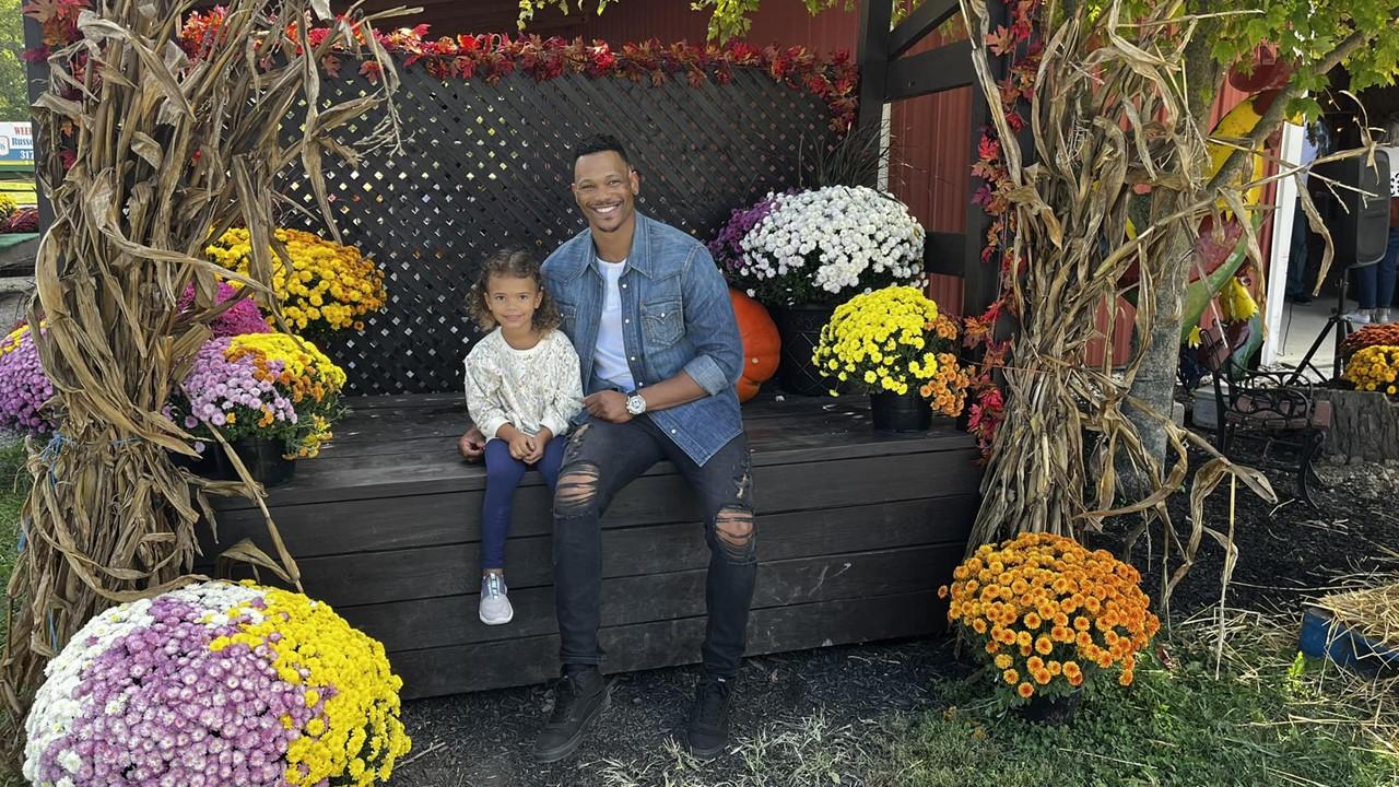 Kelsey Pumel's daughter Kobe with her dad, Devin Williams
