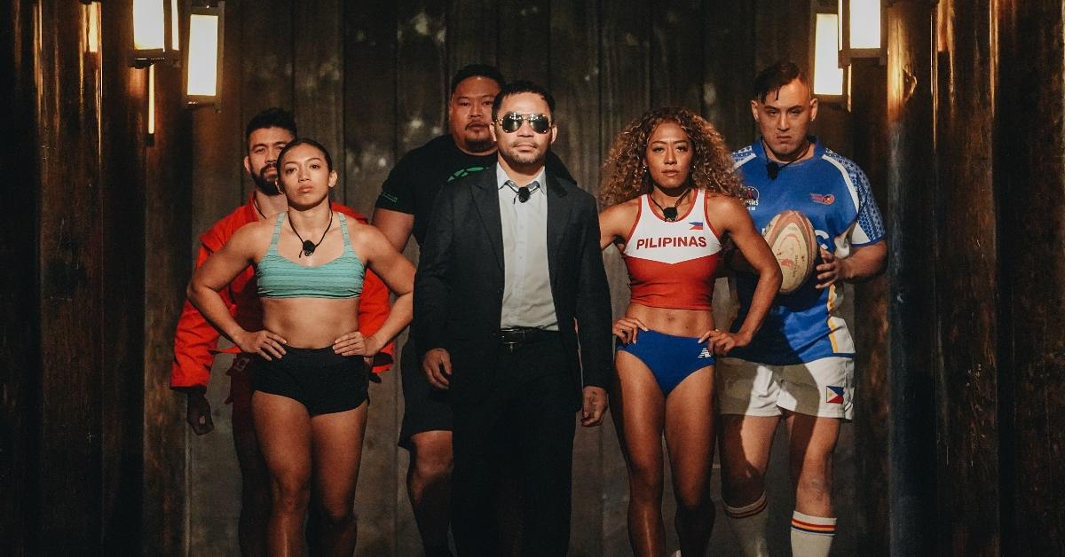 Manny Pacquiao poses with Team Philippines