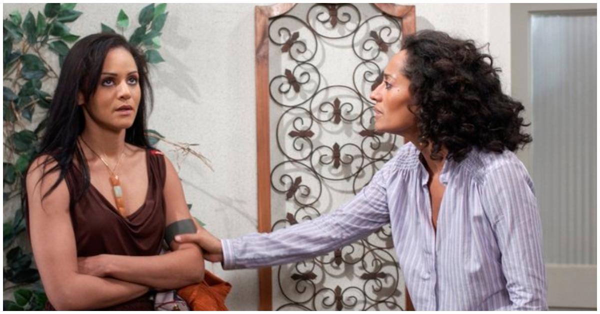 (l-r): Persia White and Tracee Ellis Ross on 'Girlfriends'