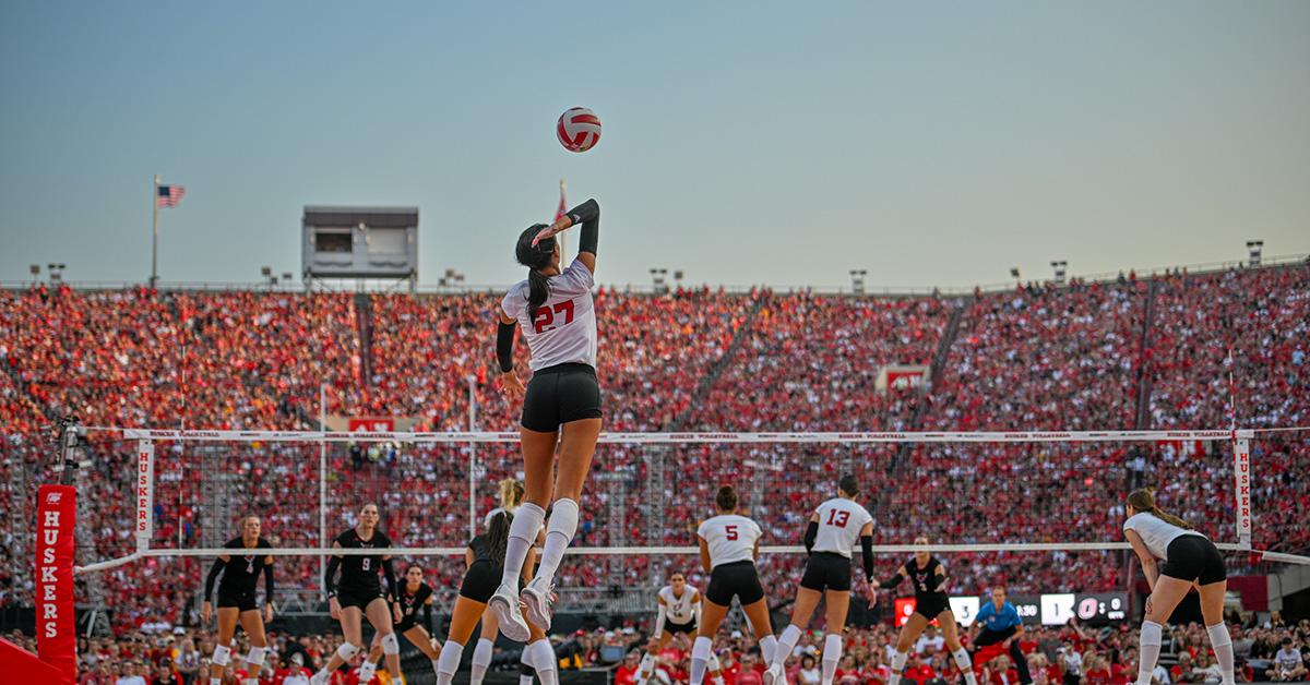 Who Was Volleyball Phenomenon Harper Murray's Dad?