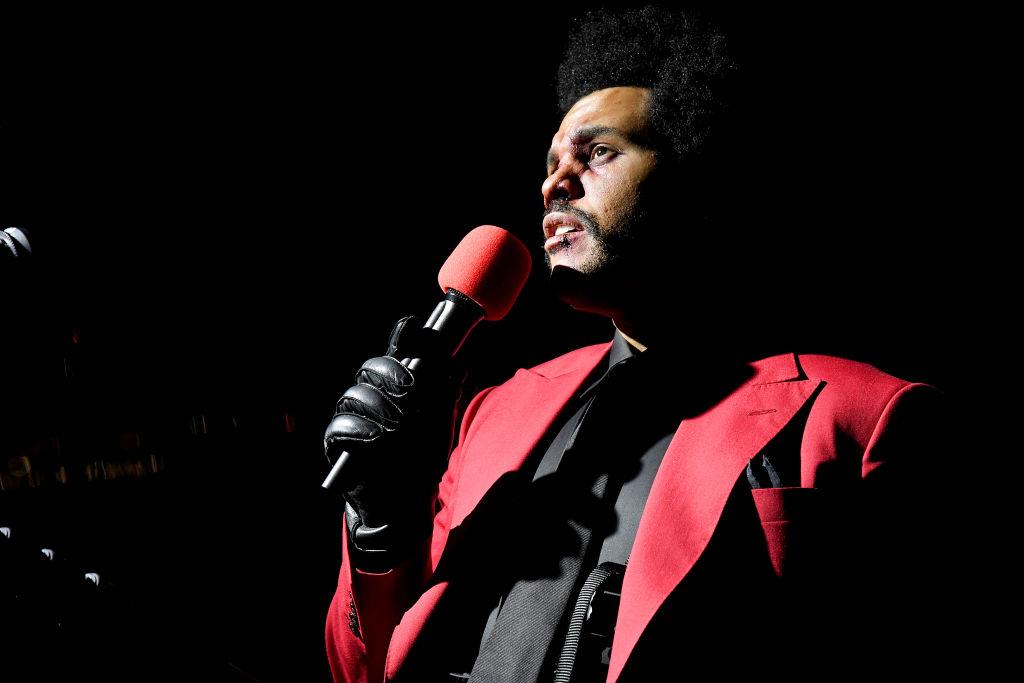 Why The Weeknd Has Bandages, Bloody Face At AMA