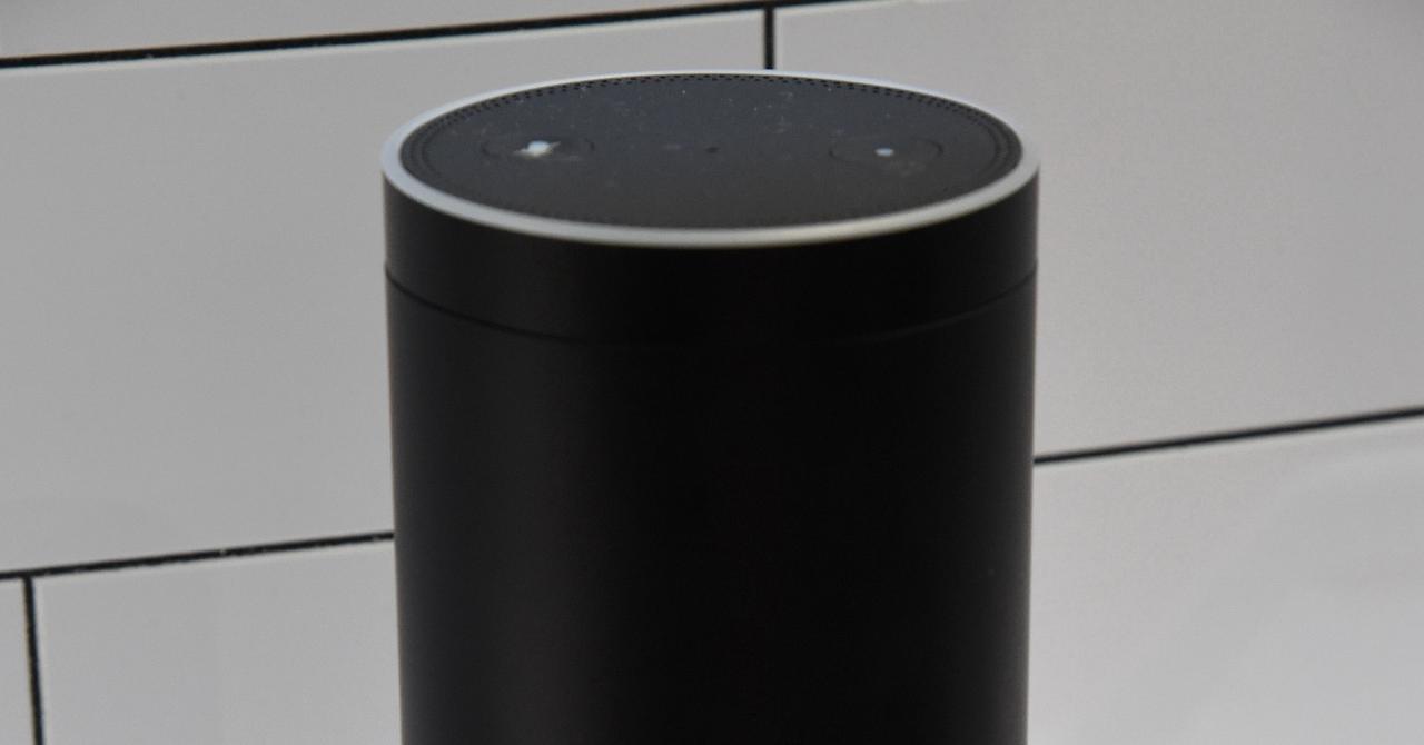 Why Does My Amazon Alexa Have a Yellow Ring? A Flashing Green Ring?