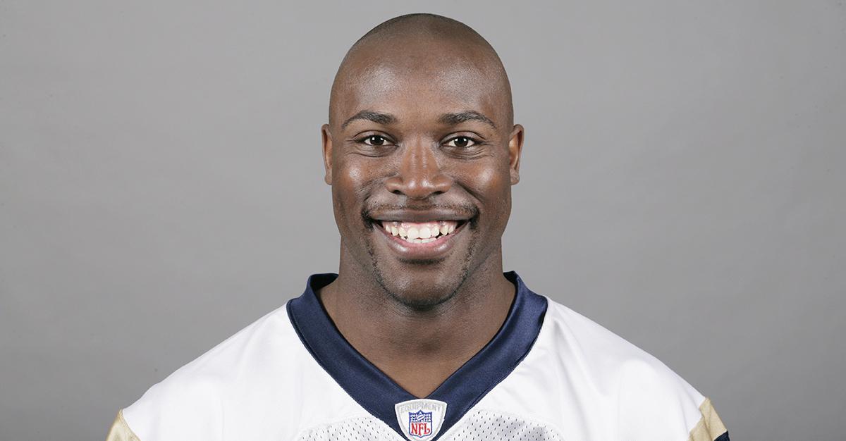 Will Witherspoon playing for the St. Louis Rams