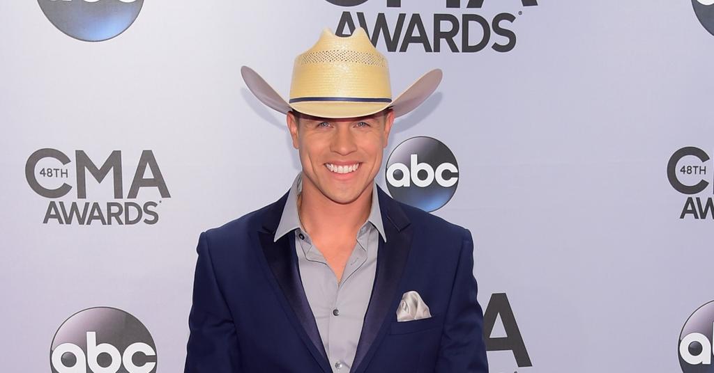 Who Is Country Star Dustin Lynch Dating in 2022?