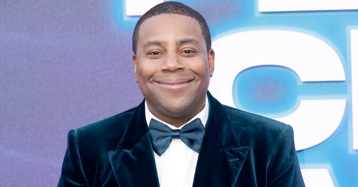 Kenan Thompson walking a red carpet