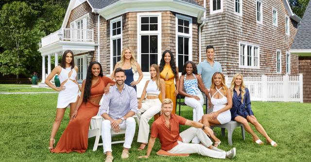 The cast of 'Summer House' Season 7 poses outside of the house.
