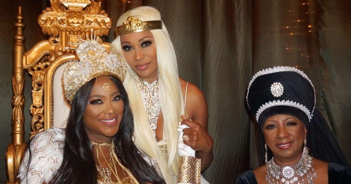 (l-r): Kenya Moore, Cynthia Bailey, and Aunt Lori at Kenya's baby shower.