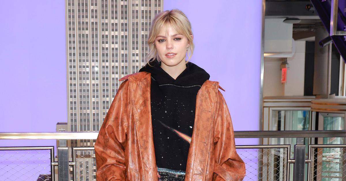 Who Is Reneé Rapp Dating? She Doesn't Really Want You to Know - Who Is Renee Rapp Dating? The Star’s Relationship Status Revealed