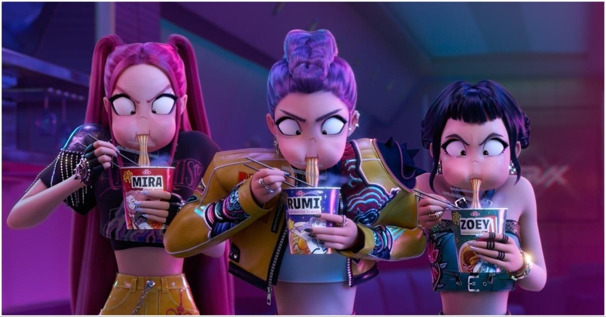 Rumi and her demon hunter friends in KPop Demon hunters eating ramen