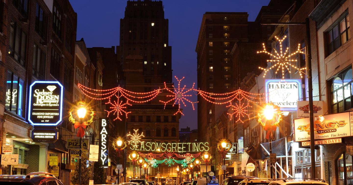 Christmas Lights Near Me Where to See Spectacular Holiday Lights