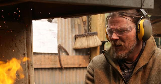 Jason Hawk making a blade on 'Mountain Men'