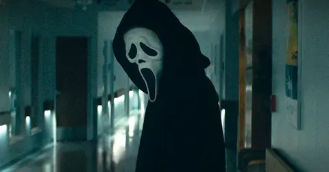Ghostface in 'Scream' 2022