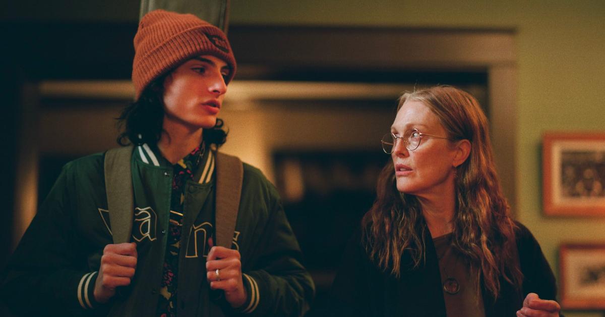 Finn Wolfhard as Ziggy Katz and Julianne Moore as Evelyn Katz in 'When You Finish Saving the World'