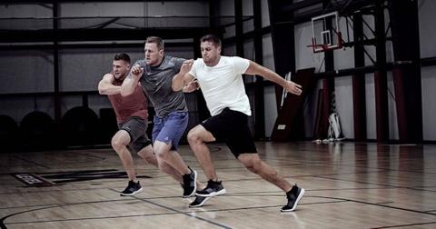 jj-watt-brothers-1580510063767.jpg