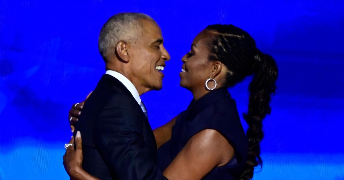 (l-r): Barack Obama and Michelle Obama