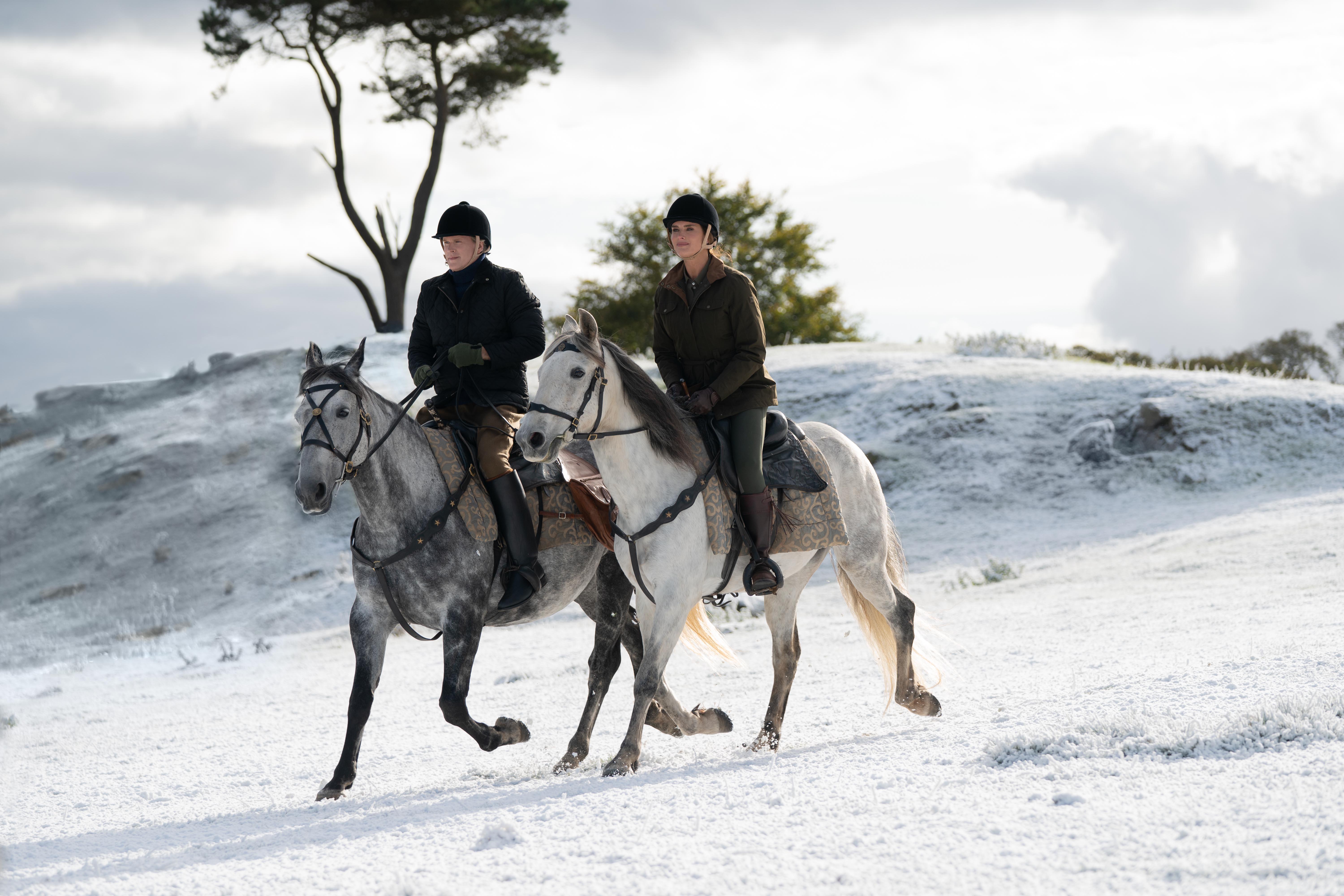 Cary Elwes and Brooke Shields in 'A Castle For Christmas'