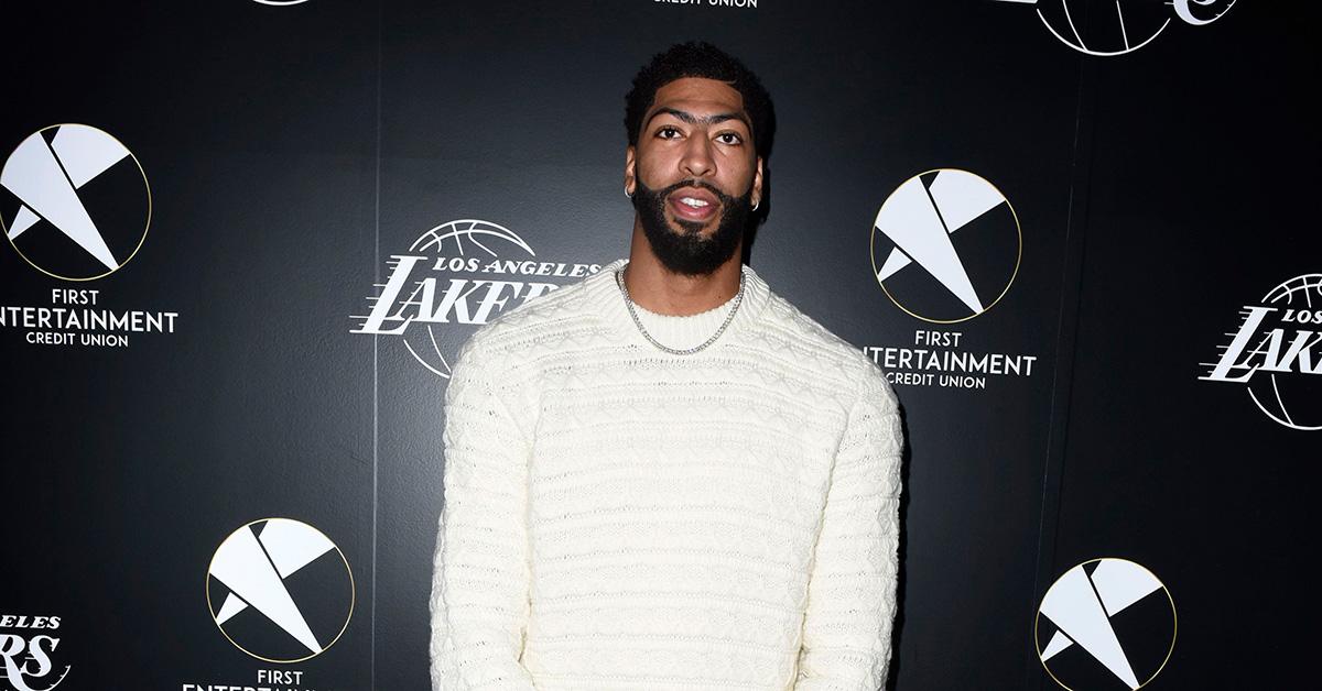 Lakers star Anthony Davis leaves game vs. Cavaliers early with flu