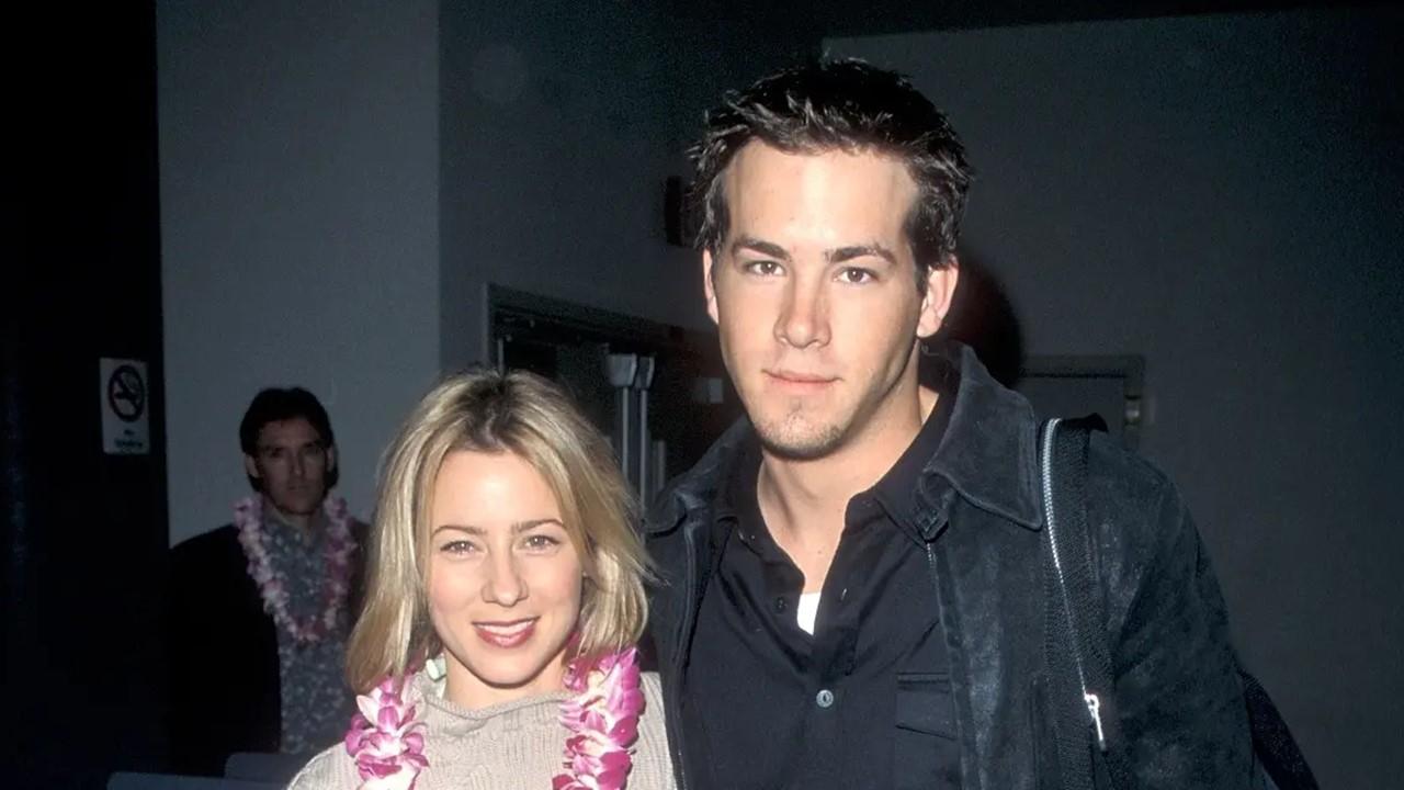 Ryan Reynolds and Traylor Howard at the Hawaiian Airlines' Inaugural Direct Flight from Los Angeles to Maui on March 12, 1999 