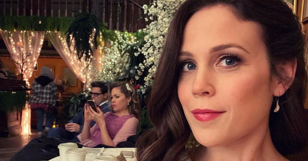 Who Is Erin Krakow Dating? Boyfriend 2022 Update