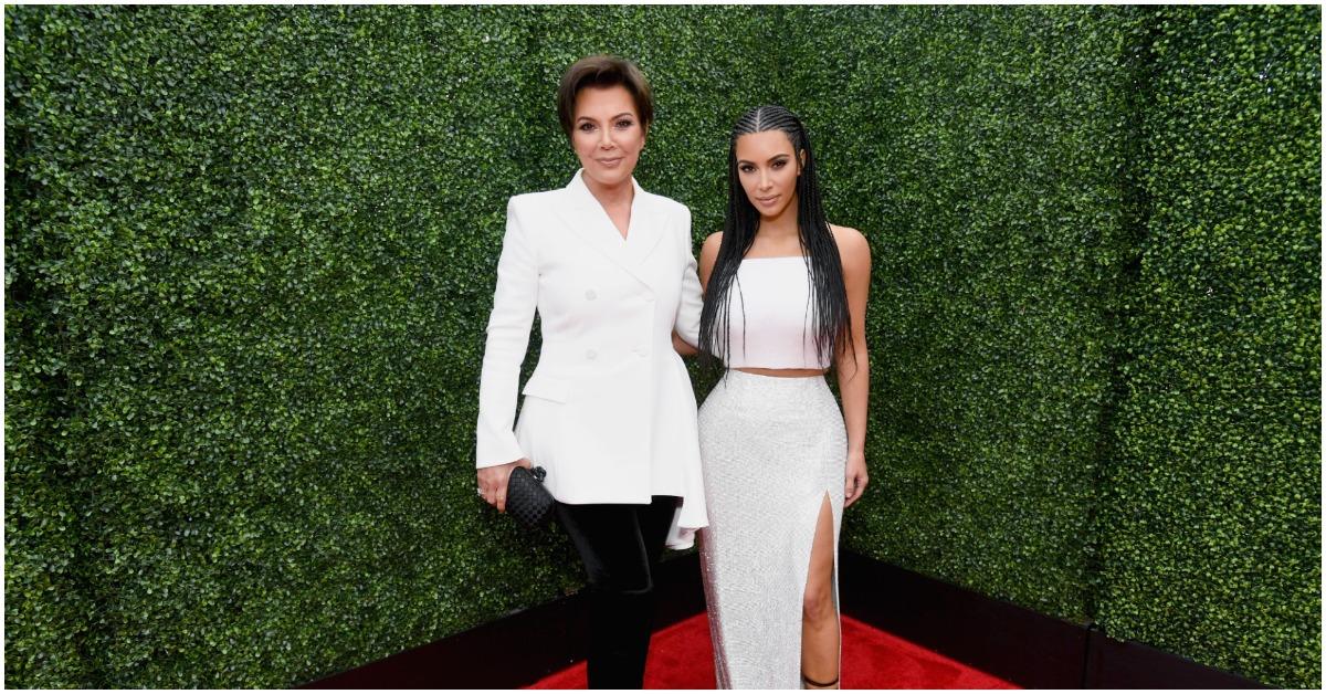 (l-r): Kris Jenner and Kim Kardashian posing at the MTV Video Music Awards.