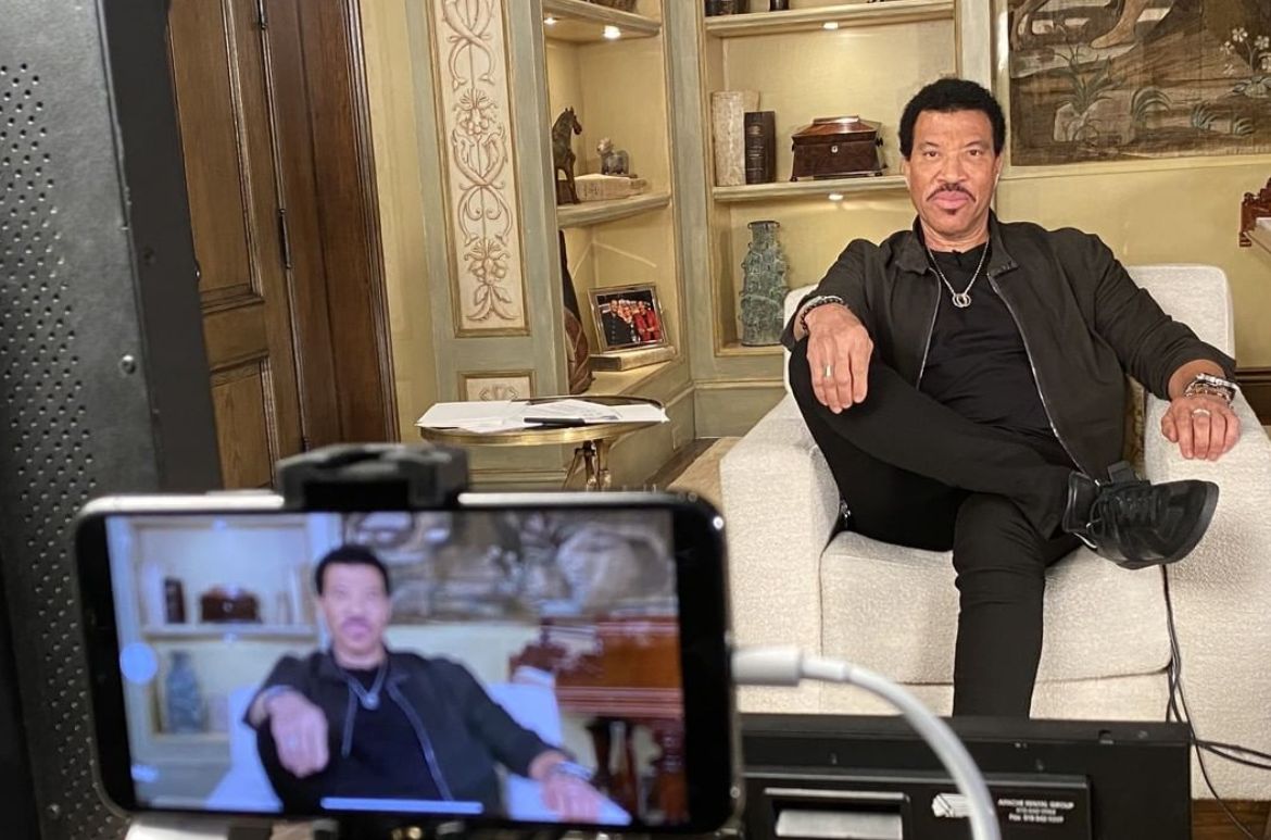 Where Does Lionel Richie Live