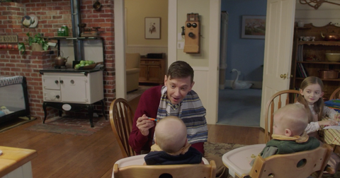 garth-season-15-with-kids-1579921052063.png