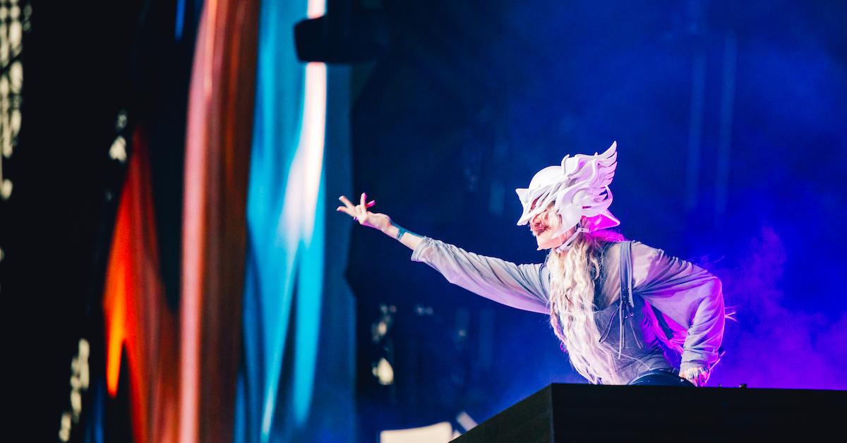  Grimes performs at the Sahara Stage at the 2024 Coachella Valley Music And Arts Festival - Weekend 1 - Day 2 at Empire Polo Club on April 13, 2024 in Indio, Calif.