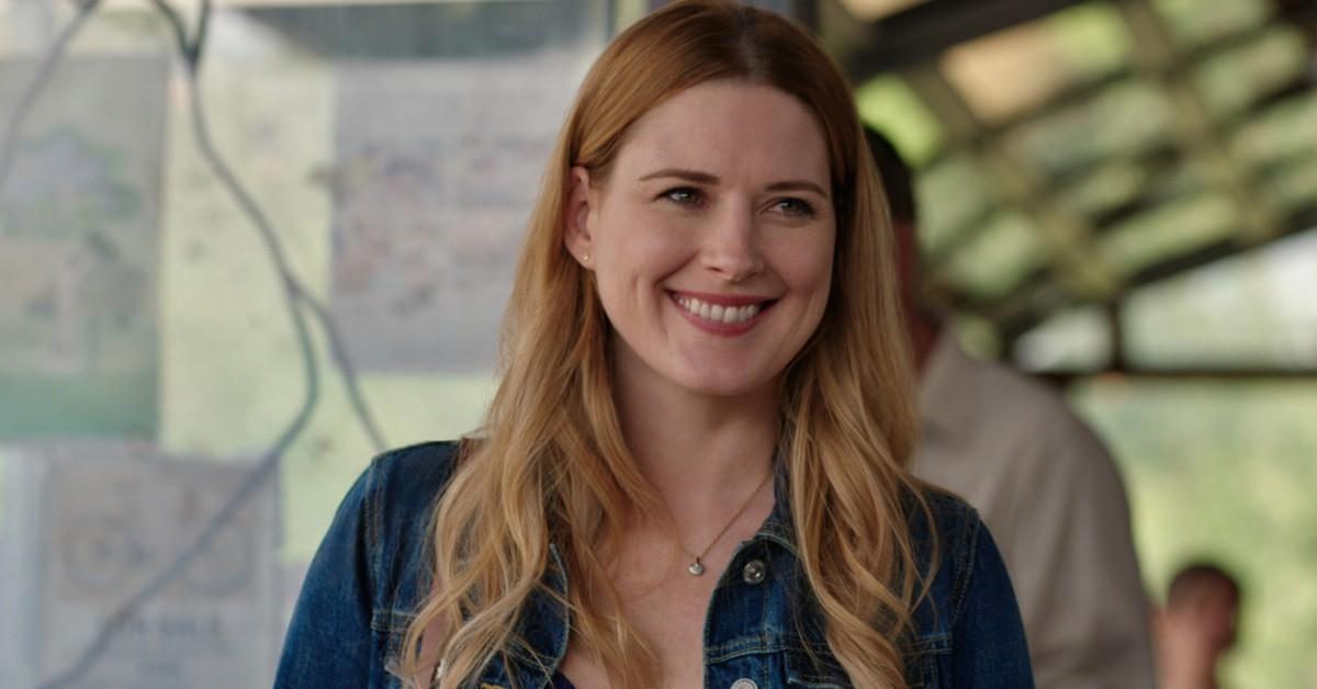 Alexandra Breckenridge as Mel Monroe