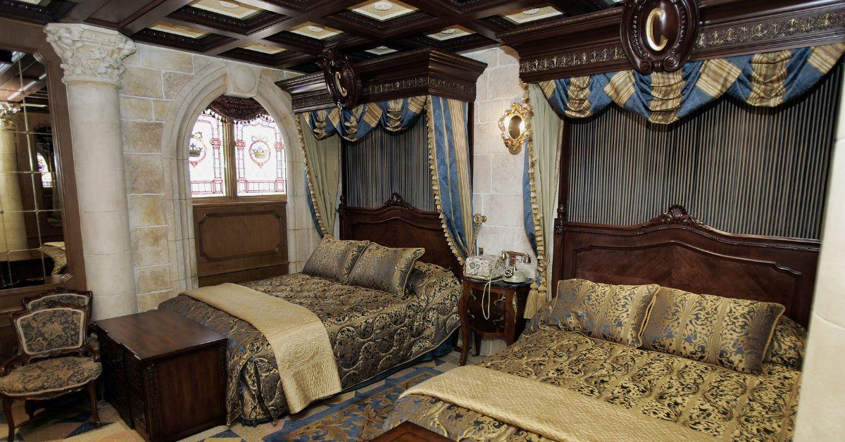 inside cinderella castle suite