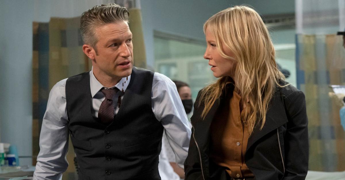 Kelli Giddish as Detective Amanda Rollins, Peter Scanavino Sonny Carisi 