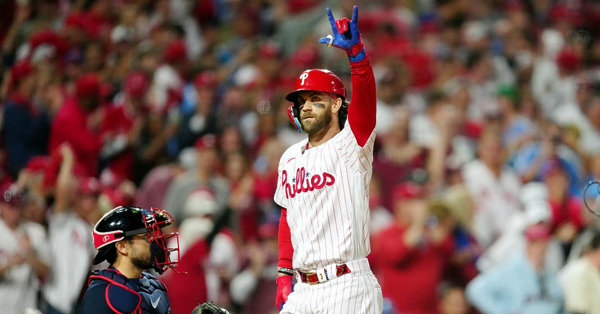 Rhys Hoskins, Bryce Harper propel Phillies to Game 3 win