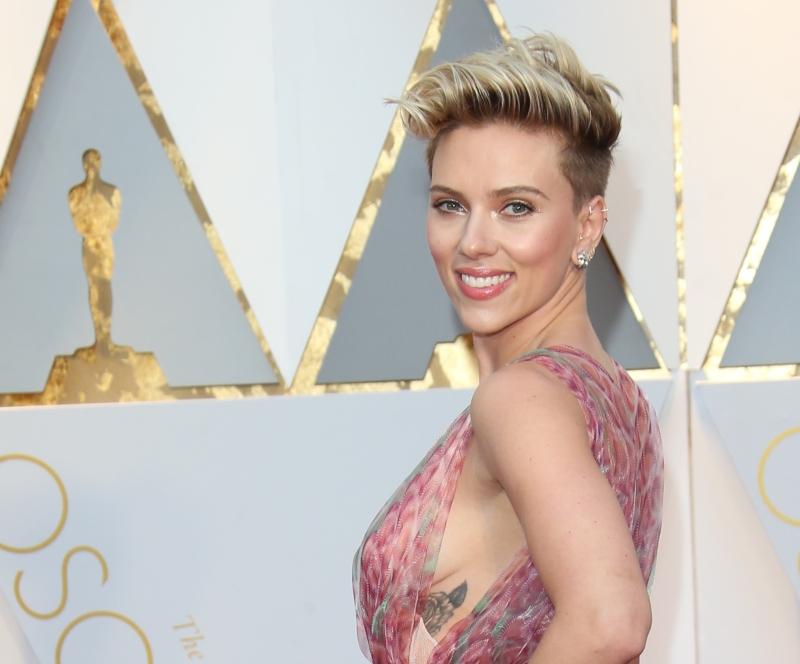 Scarlett Johansson Tattoos Arm