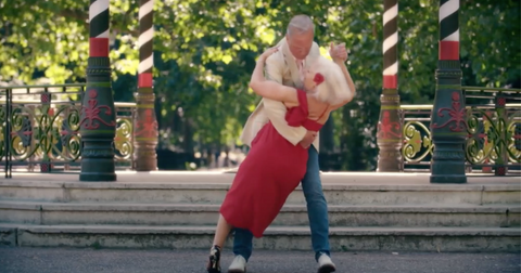flirty-dancing-fox-2-1574115257879.png