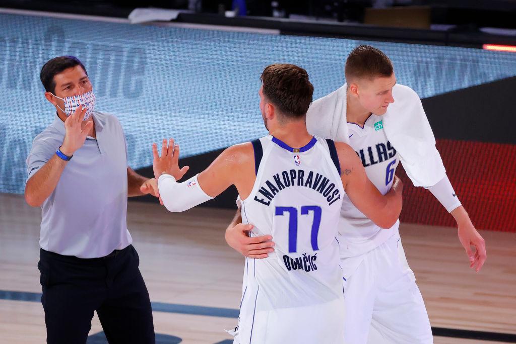 Luka Dončić Jersey Mavs Video Luka Doncic Rips Jersey In Frustration After Missing 3 Pointer