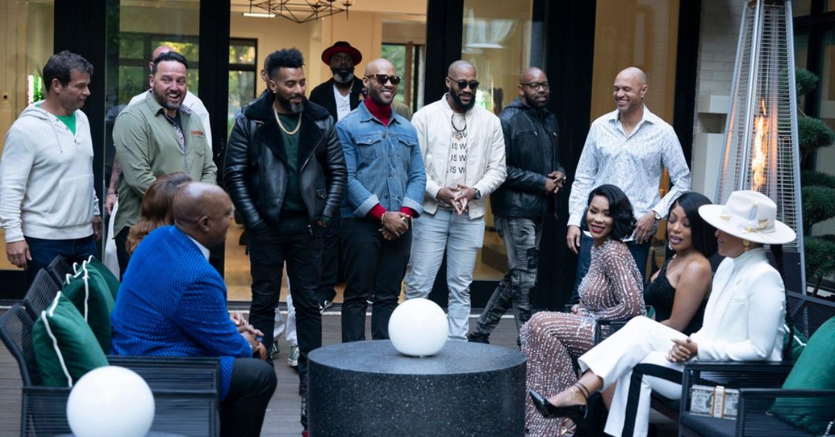 (l-r): Rodney Peete, Holly Robinson Peete, 'Queens Court' contestants, London, K. Michelle, and LisaRaye in a 'Queens Court' scene