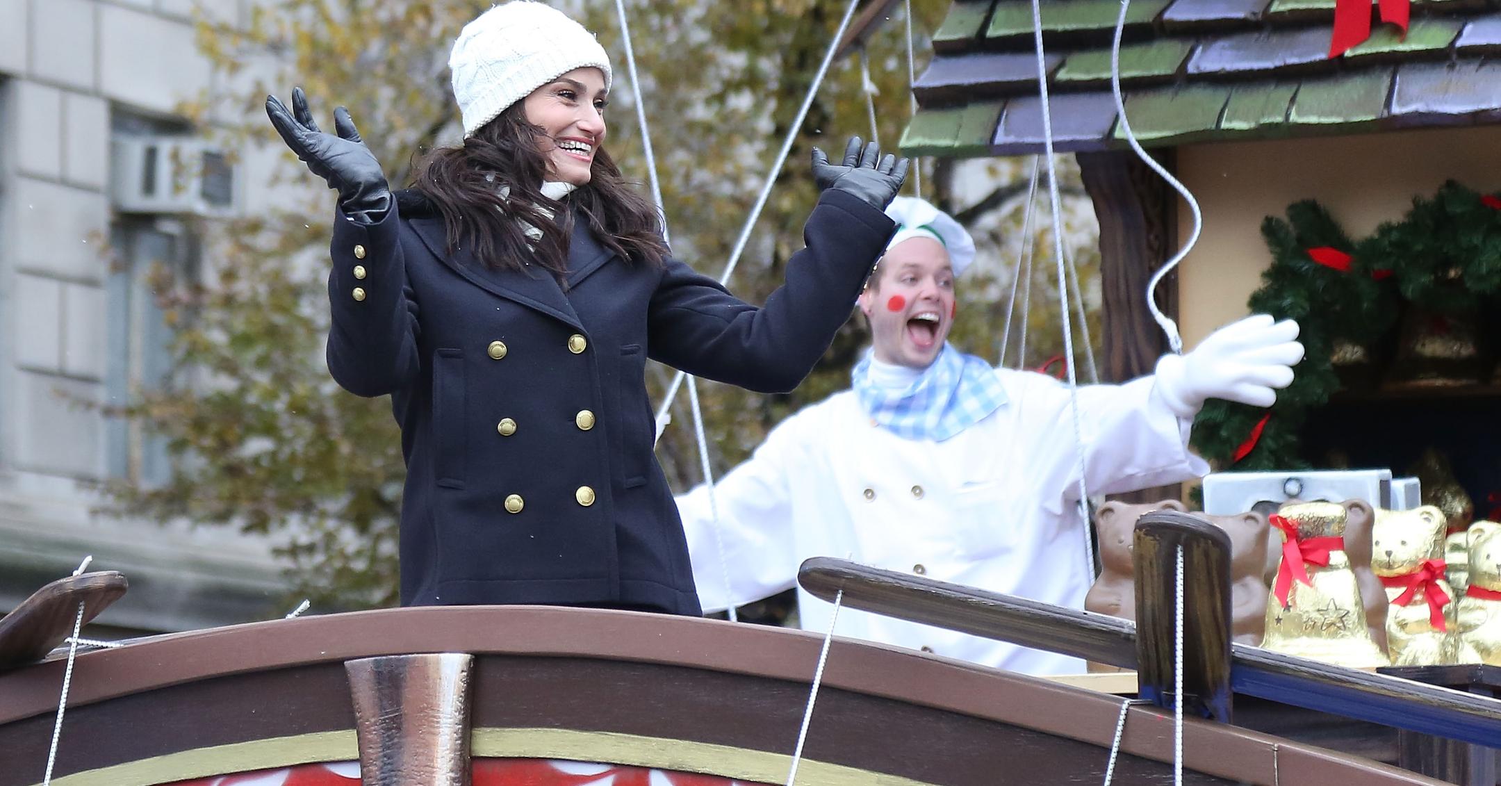 How to watch thanksgiving parade without cable