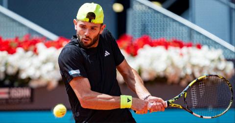 Grigor Dimitrov at the 2025 Mutua Madrid Open.