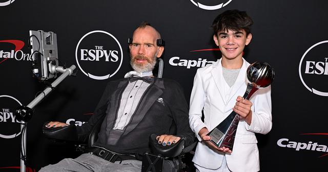 Steve Gleason and his son at the 2024 ESPYs.