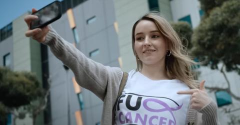 Kaitlyn Dever as Belle Gibson in 'Apple Cider Vinegar'