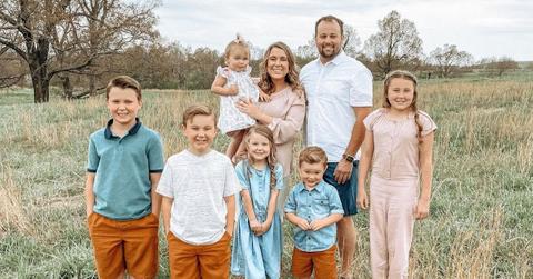 Josh and Anna Duggar and their kids