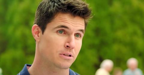 Nathan Brown (Robbie Amell)